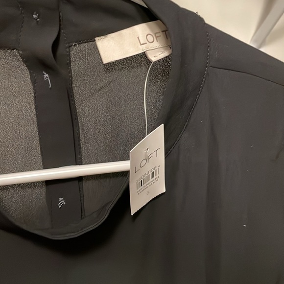 NWT loft sheer long sleeve w/button back - Picture 2 of 5